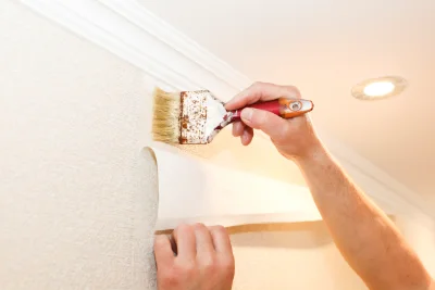 Pose de papier peint à Cugand — revêtements muraux et toiles de verre